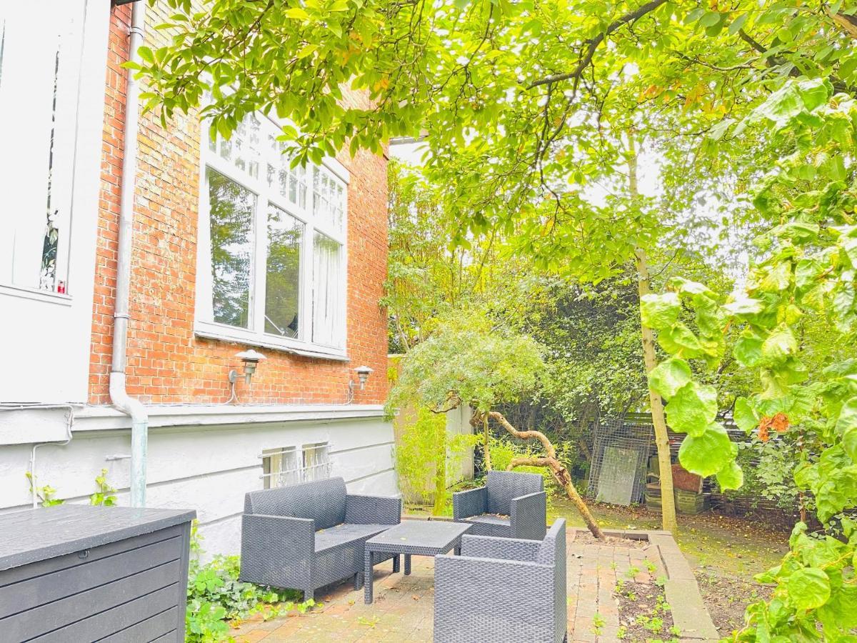 Aday - Aalborg Mansion - Big Apartment With Garden Esterno foto